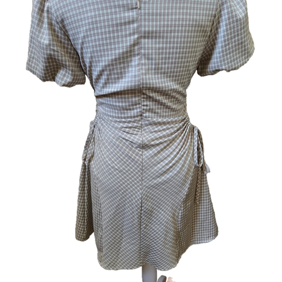 Plaid Puff Sleeve Dress - Picture 2 of 3